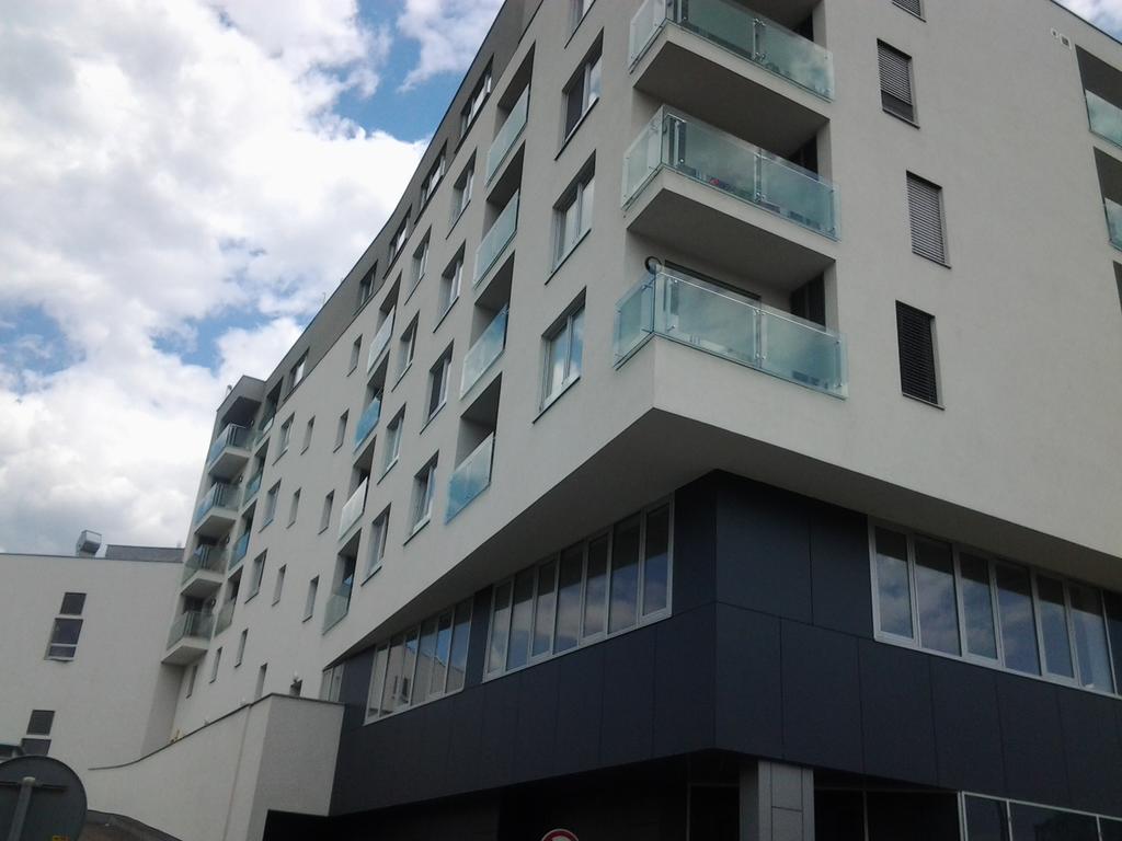 Apartman Halex Centrum City Aupark Piest'any Exterior photo